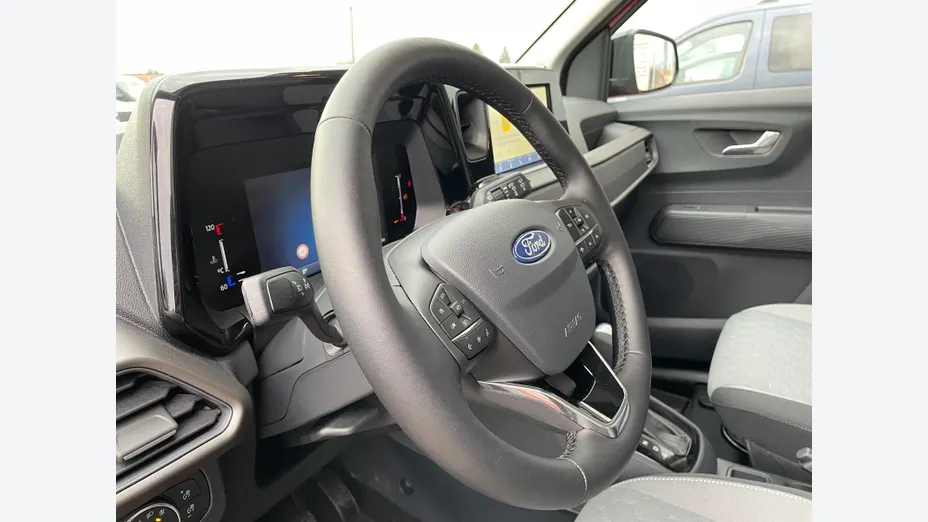FORD Tourneo Courier Tourneo Courier 1.0 EcoBoost Titanium aut Nowy