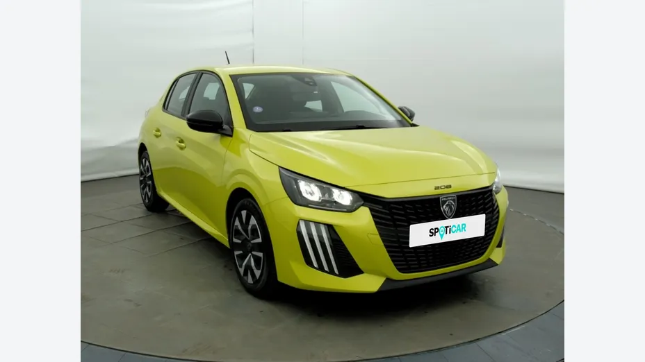 PEUGEOT 208 -