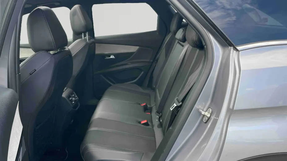 PEUGEOT 3008 -