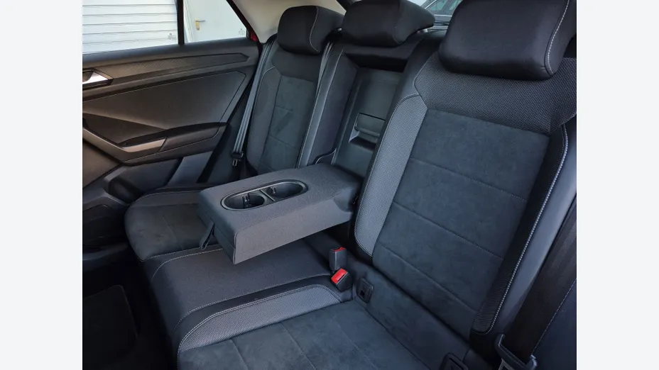 VOLKSWAGEN T-ROC -