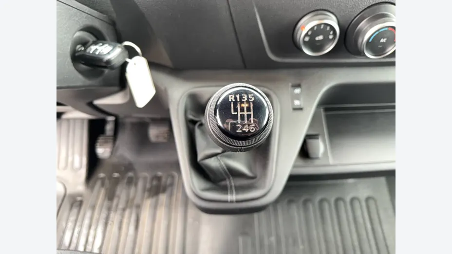 RENAULT Master -