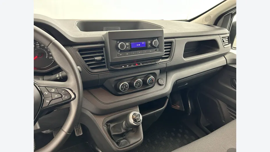 RENAULT Trafic -