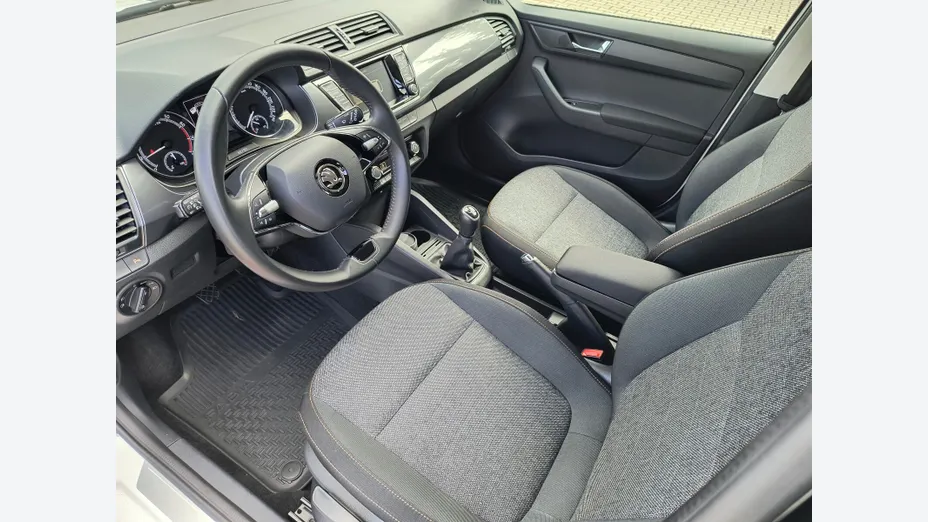 SKODA Fabia Fabia 1.0 TSI Ambition