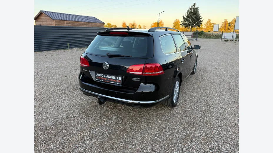 VOLKSWAGEN Passat -