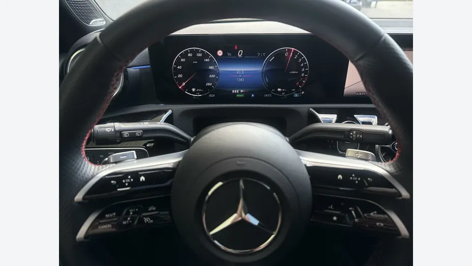 MERCEDES-BENZ A Klasa A 250 e PHEV AMG Line 8G-DCT