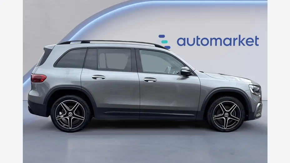MERCEDES-BENZ GLB GLB 200 mHEV AMG Line 7G-DCT