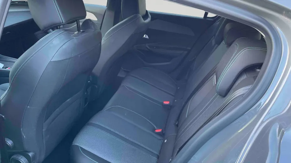PEUGEOT 308 -