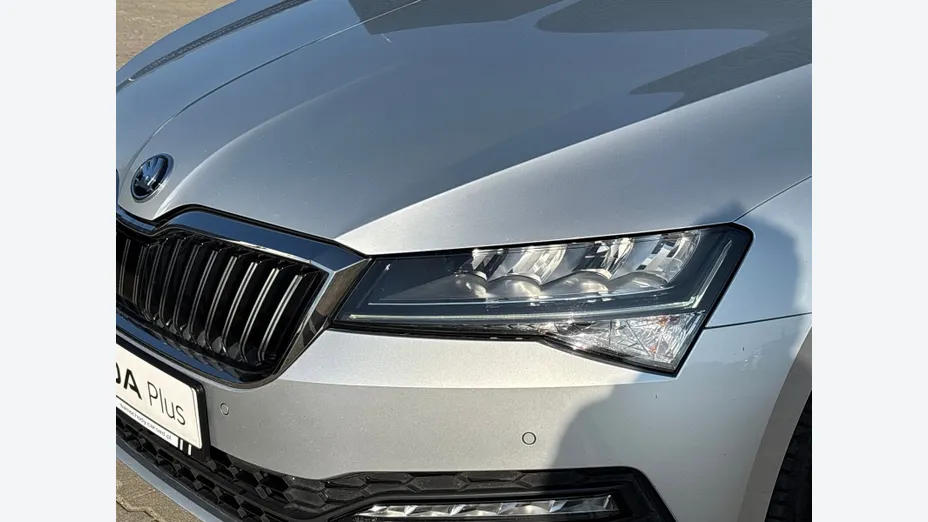 SKODA Superb Superb 2.0 TDI SCR Ambition DSG