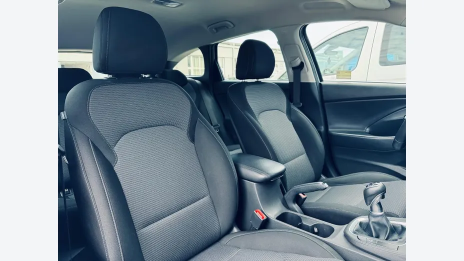 HYUNDAI i30 i30 1.0 T-GDI Modern