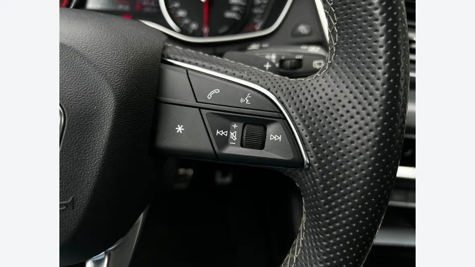 AUDI Q5 Q5 40 TFSI mHEV Quattro S Line S tronic