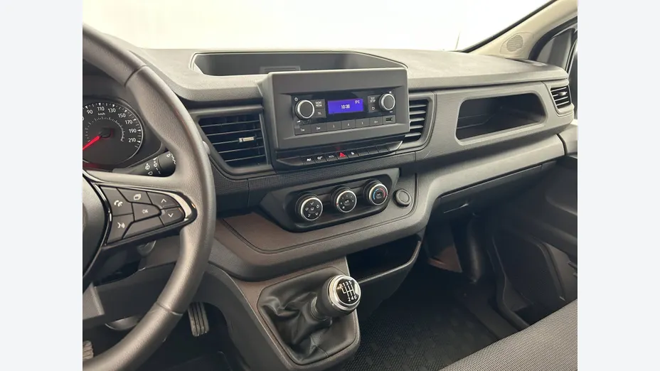 RENAULT Trafic -