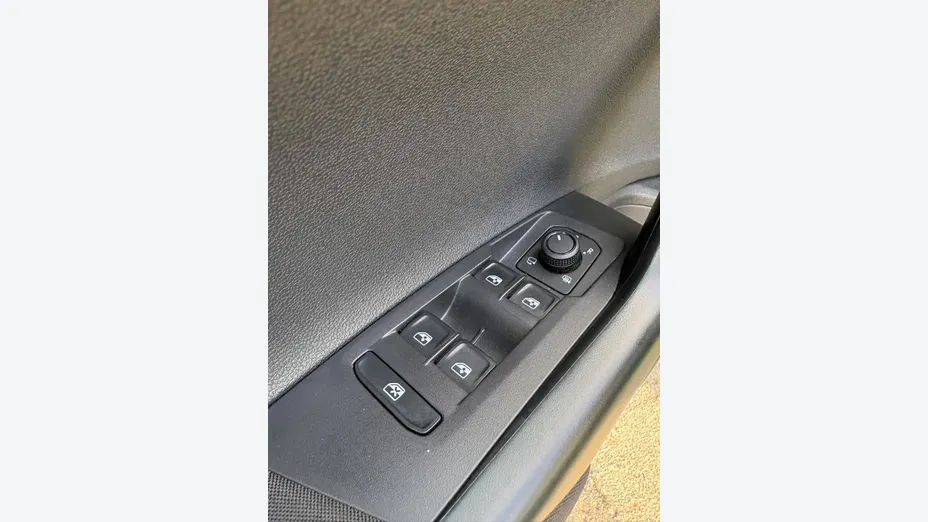 VOLKSWAGEN Taigo Taigo 1.0 TSI Life