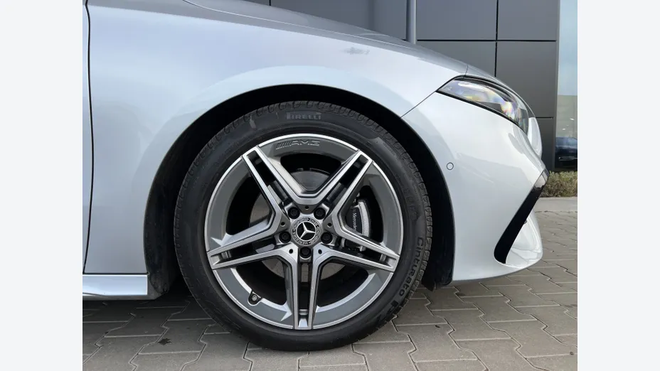 MERCEDES-BENZ A Klasa A 200 AMG Line 7G-DCT