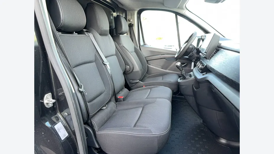 RENAULT Trafic -
