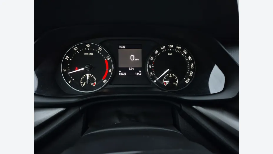 SKODA Octavia -