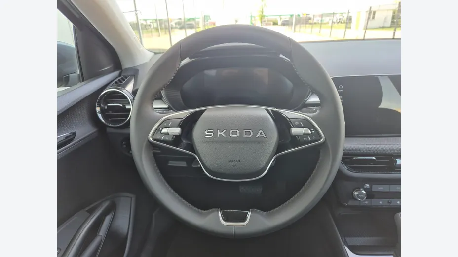 SKODA Fabia Fabia 1.0 TSI Drive DSG Nowy