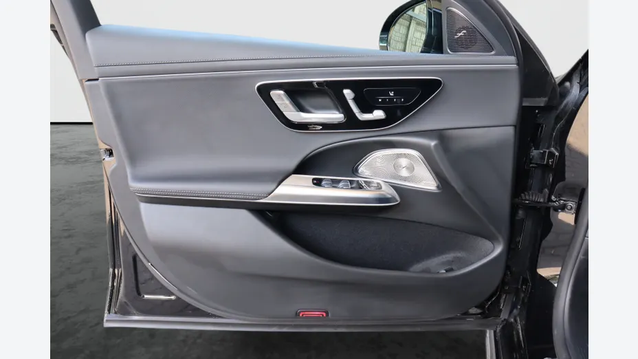 MERCEDES-BENZ E Klasa E 220 d mHEV 4-Matic AMG 9G-Tronic