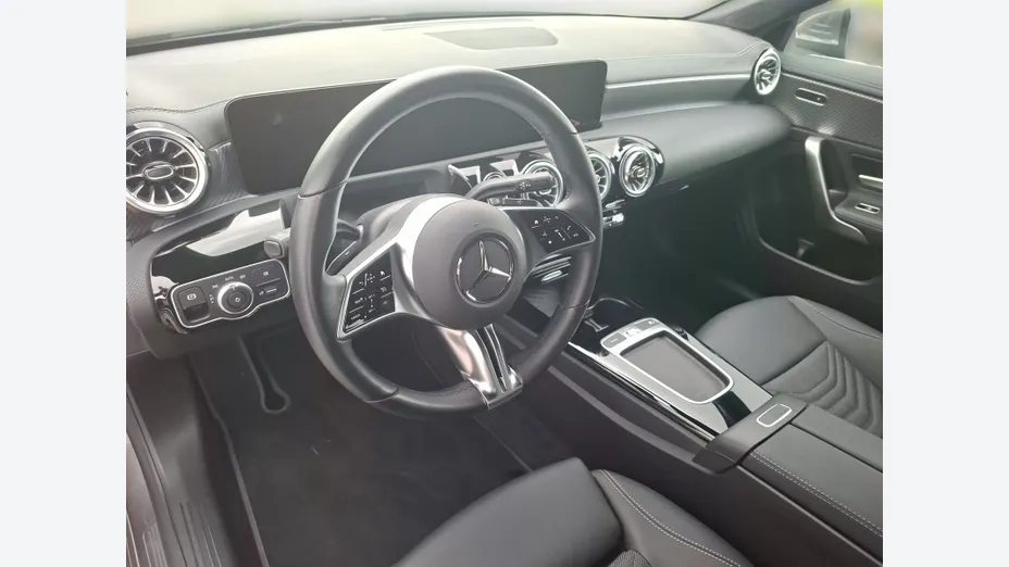 MERCEDES-BENZ CLA CLA 200 d Progressive 8G-DCT
