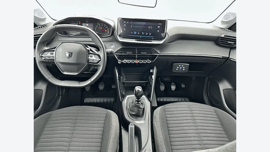 PEUGEOT 208 -