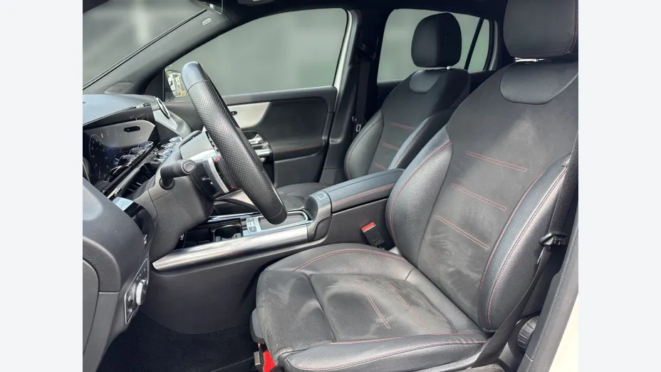 MERCEDES-BENZ GLA GLA 200 mHEV AMG Line 7G-DCT