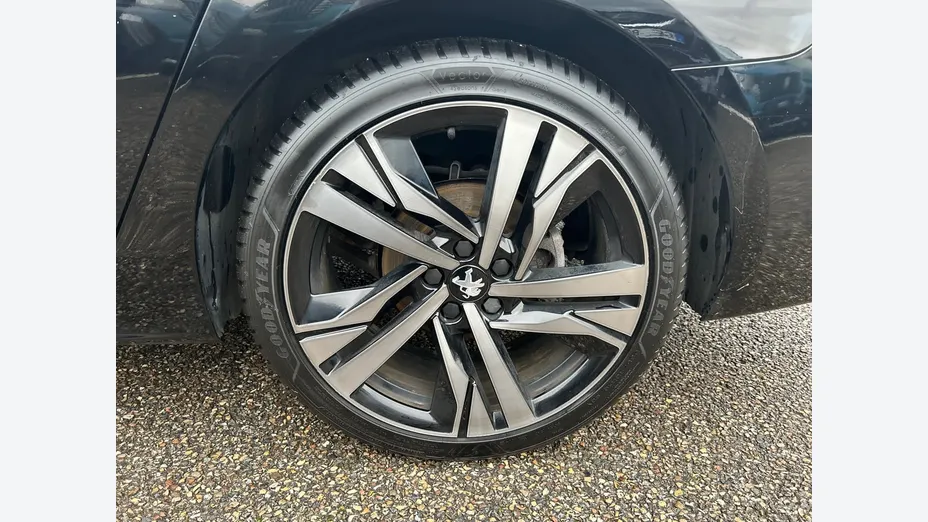 PEUGEOT 508 -