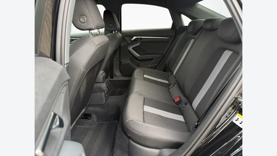 AUDI A3 Limousine -