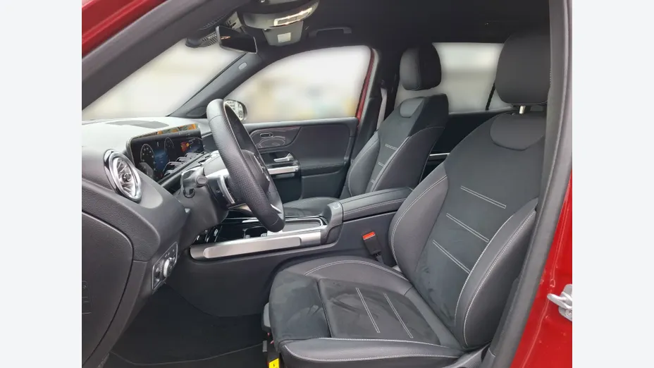 MERCEDES-BENZ GLB GLB 200 mHEV AMG Line 7G-DCT