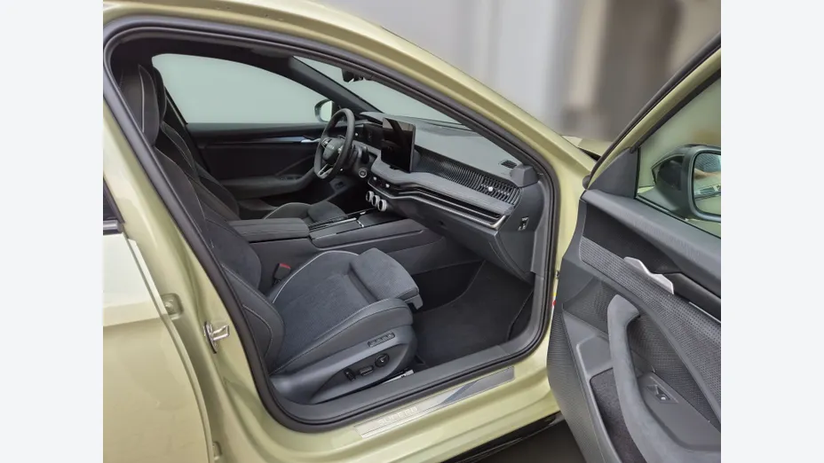 SKODA Superb Superb 2.0 TSI Sportline DSG Nowy