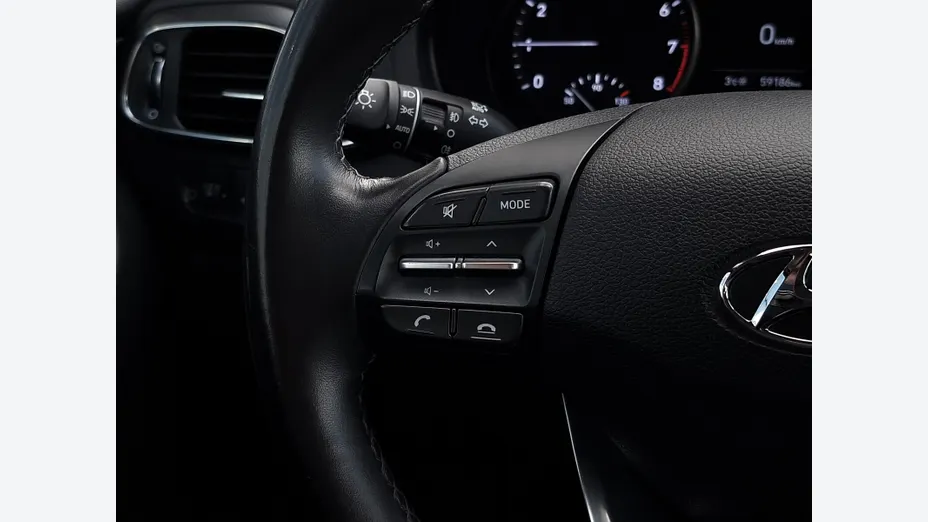 HYUNDAI i30 i30 1.0 T-GDI Modern