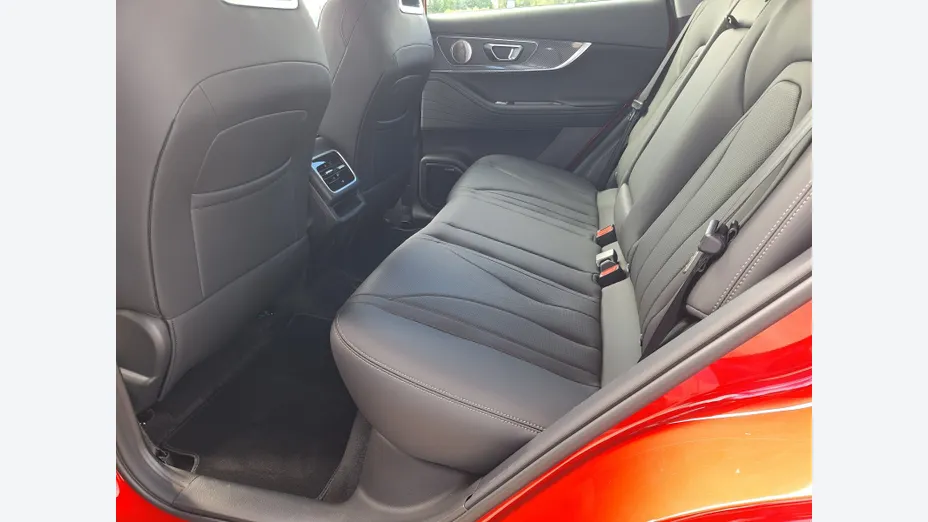 CHERY Tiggo 7 Tiggo 7 1.5 T-GDI Super Hybrid Prestige DHT Nowy