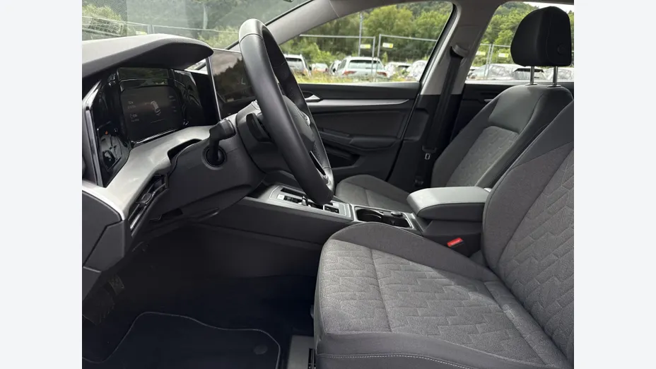 VOLKSWAGEN Golf Golf VIII 1.5 eTSI mHEV Life DSG