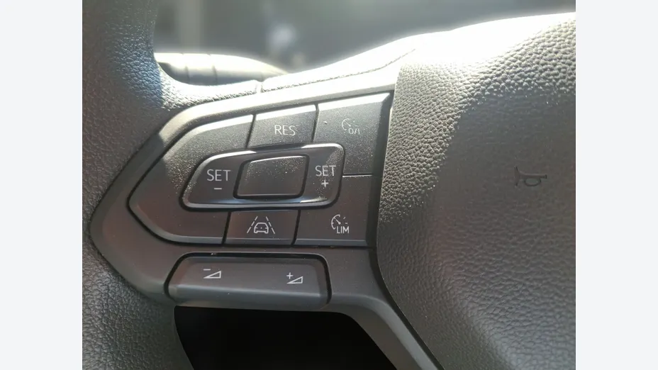 VOLKSWAGEN Transporter Transporter TDI L2 (skrzynia) Nowy