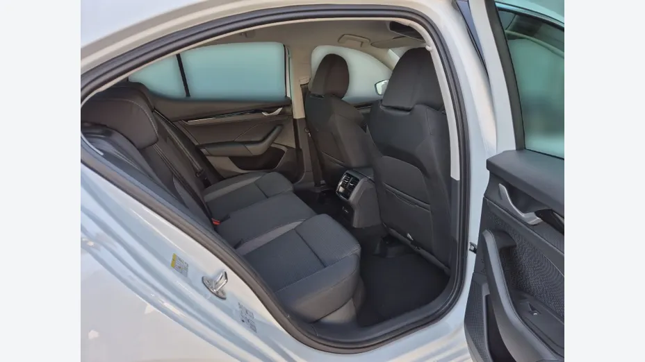 SKODA Octavia Octavia 1.5 TSI mHEV Drive Selection DSG Nowy