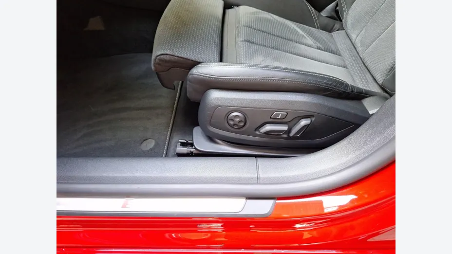 AUDI S5 -