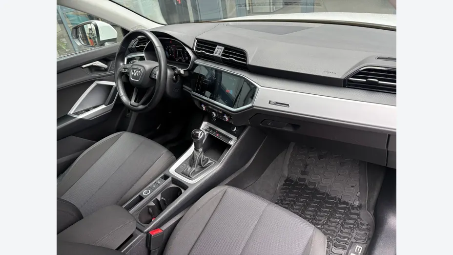 AUDI Q3 Sportback -