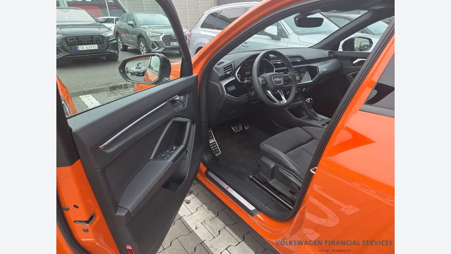 AUDI Q3 Sportback -
