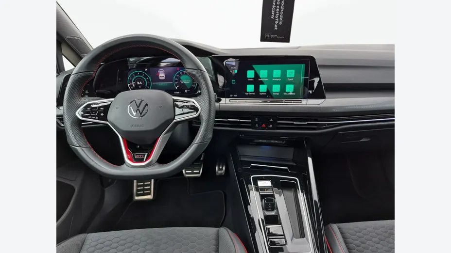 VOLKSWAGEN Golf -
