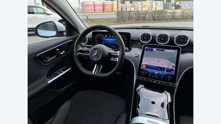 MERCEDES-BENZ C Klasa C 200 mHEV 4-Matic AMG