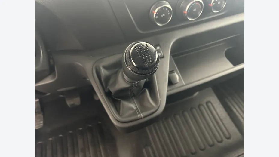 RENAULT Master -