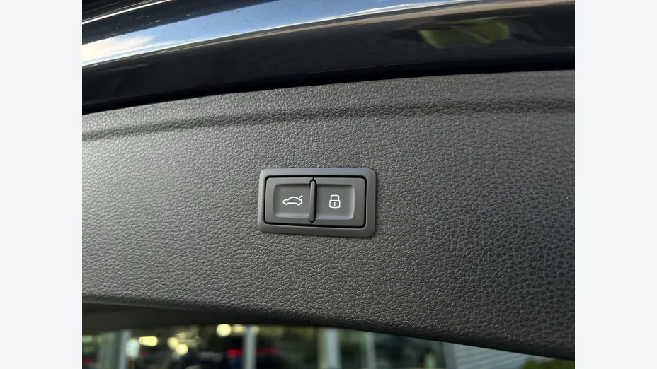 AUDI Q5 -