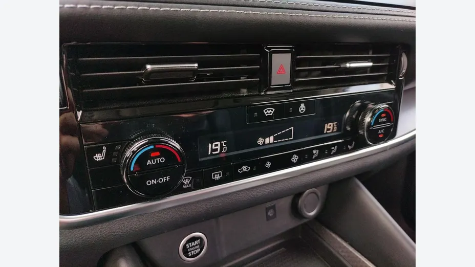 NISSAN Qashqai Qashqai 1.3 DIG-T mHEV N-Connecta Xtronic