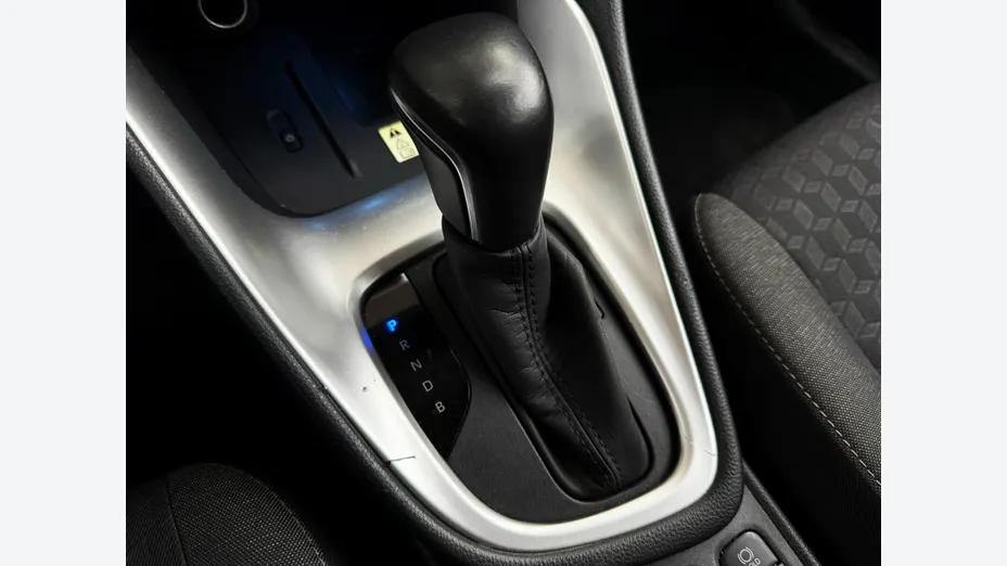 TOYOTA Yaris Yaris Hybrid 1.5 Comfort