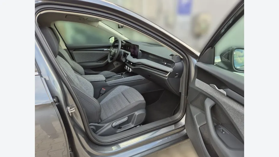 SKODA Superb Superb 2.0 TDI SCR Selection DSG Nowy