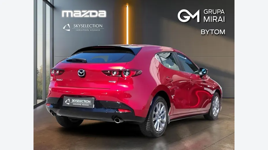 MAZDA 3 -