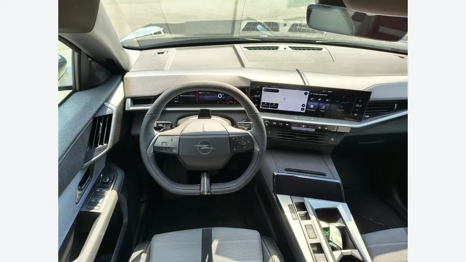 OPEL Grandland -
