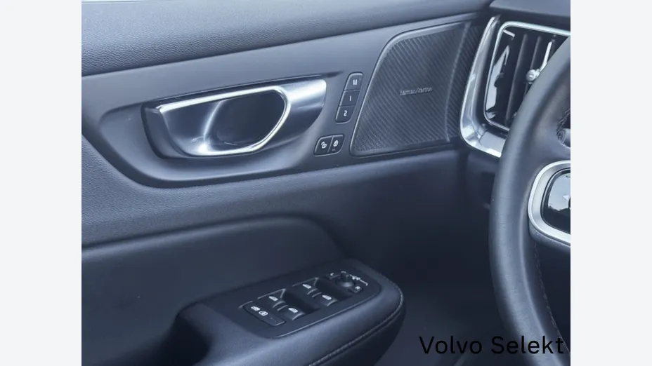 VOLVO V60 V60 B4 B Plus Dark aut