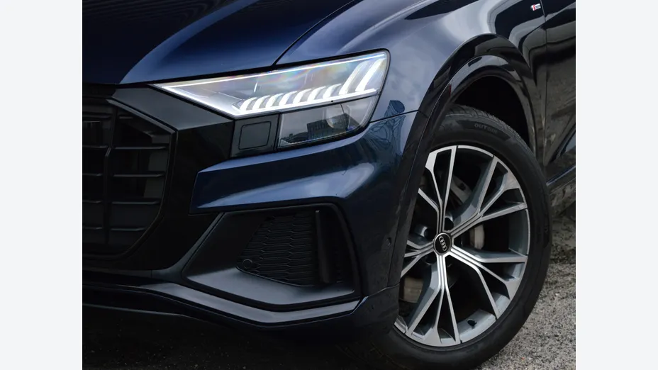 AUDI Q8 / E-Tron Q8 50 TDI mHEV Quattro Tiptronic