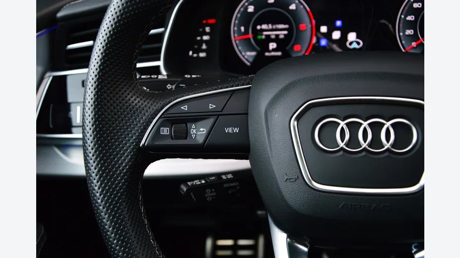 AUDI Q8 / E-Tron Q8 50 TDI mHEV Quattro Tiptronic