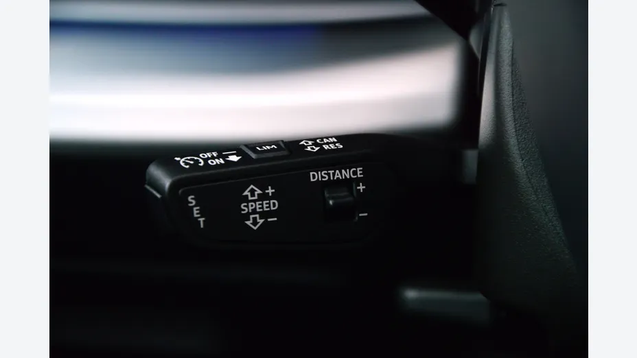 AUDI Q8 / E-Tron Q8 50 TDI mHEV Quattro Tiptronic