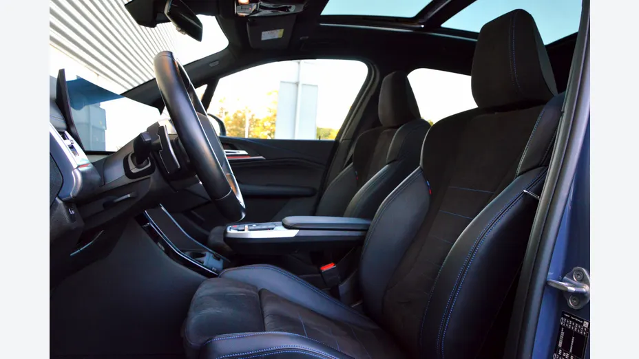 BMW Seria 2 223i mHEV Luxury Line sport-aut